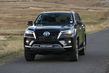 Anmeldelse af den opdaterede SUV Toyota Fortuner foto 1
