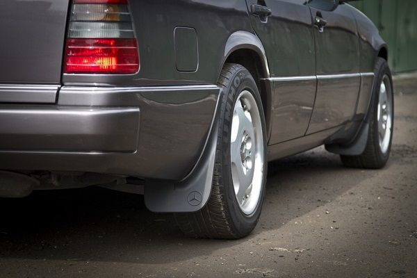 Sådan vælger du stænklapper til bilen