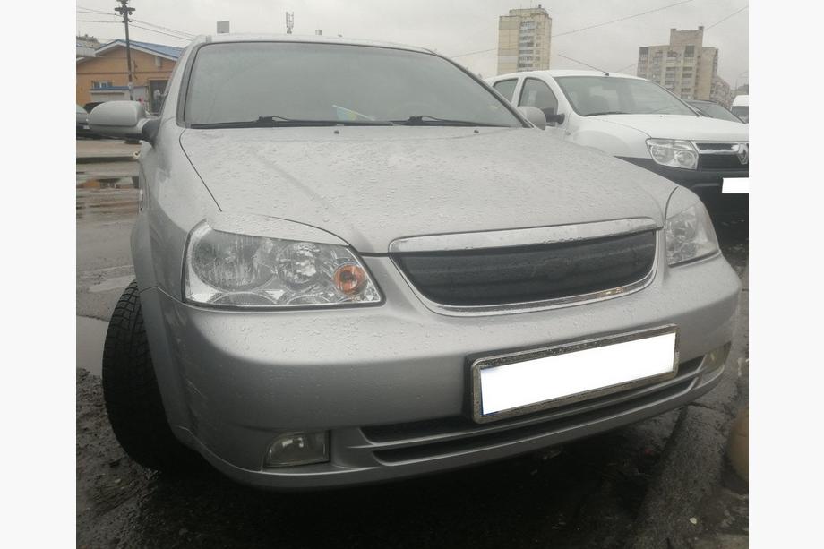 Chevrolet Lacetti 2003–2024 Vinterafdækning til kølergrill (SD/SW, øverste) Foto 2