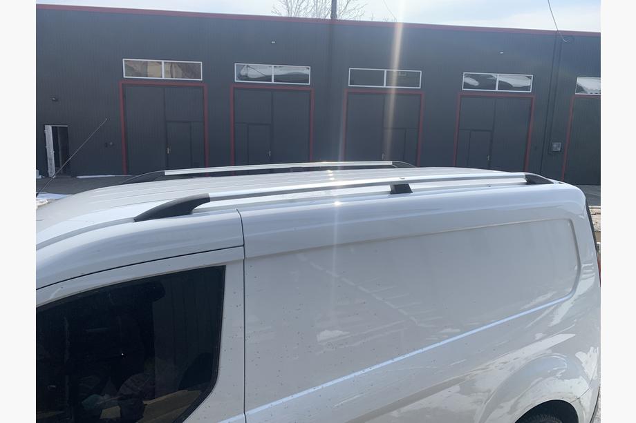 Ford Connect 2014–2021 Tagrælinger i krom Maxi base, metalfødder Foto 6