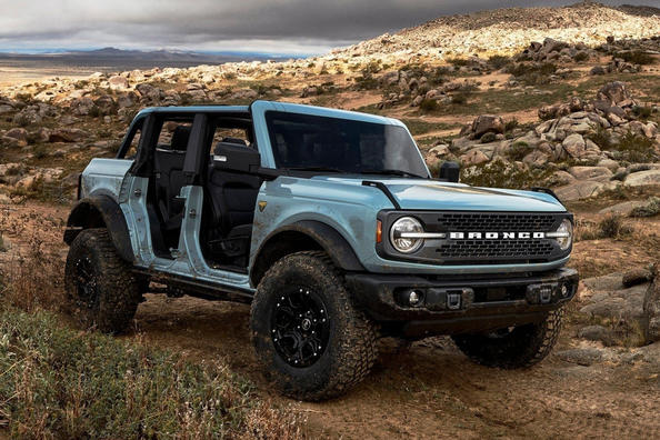 Fem-dørs version af Ford Bronco i ny generation