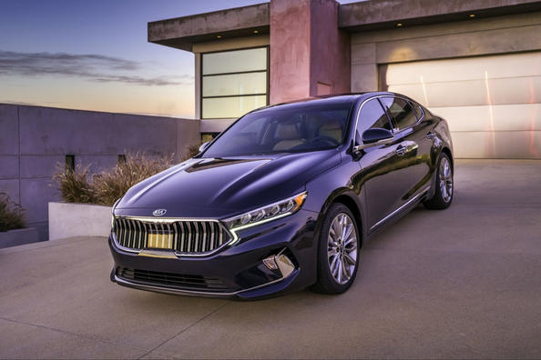 Anmeldelse af den opdaterede KIA Cadenza sedan