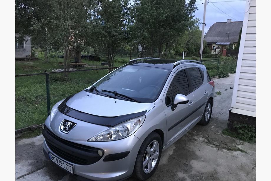 Peugeot 207 2006–2014 Deflektor til motorhjelm VIP Image