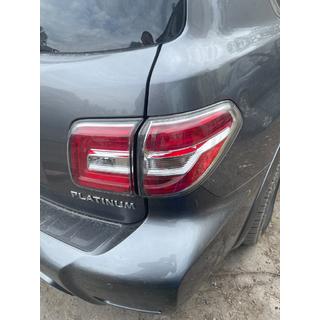 Bageste LED-baglygter (Original, brugt, årgang 2019) Nissan Armada 2016–2024 foto 3
