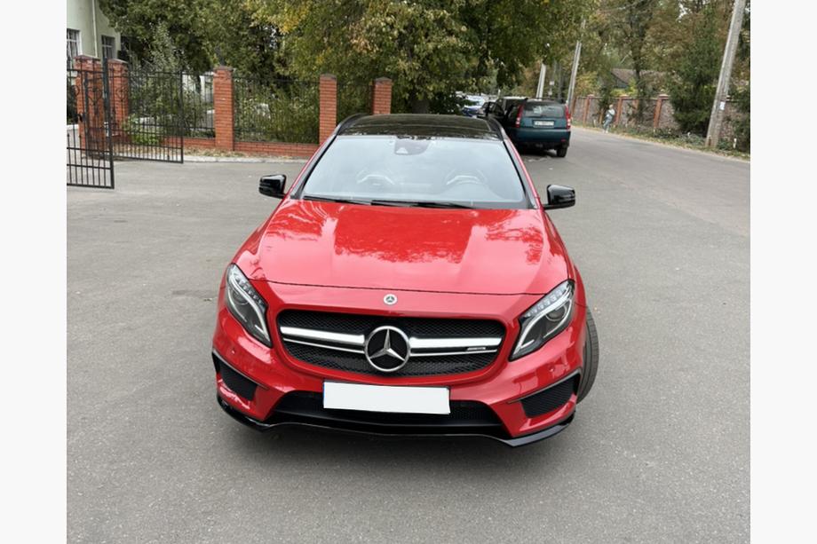 Mercedes GLA X156 2014–2019 AMG Silver frontgrill (2014-2016) Image