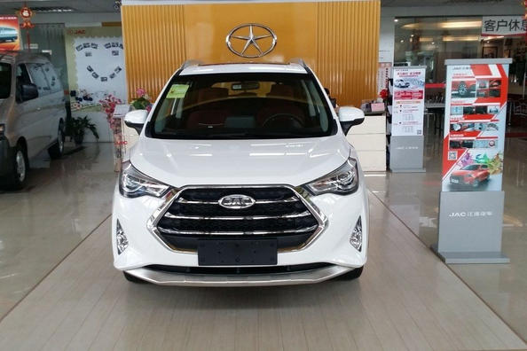 Test af den kompakte crossover JAC S3
