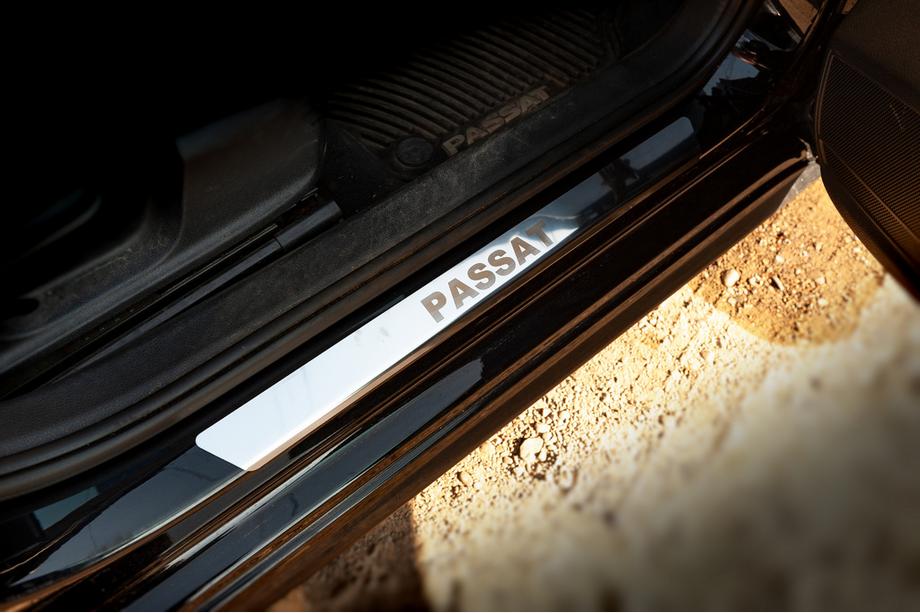 Volkswagen Passat B7 2012–2015 Dørtrinslister Carmos V1 (4 stk., rustfrit stål) Image