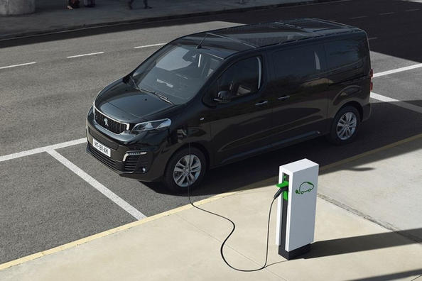 Test af den elektriske minivan Peugeot e-Traveller