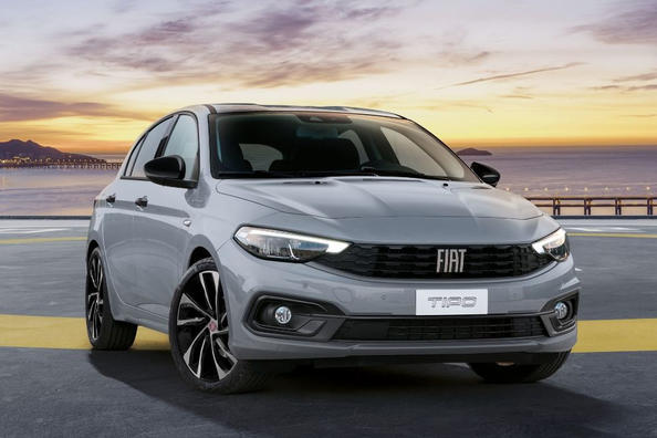 Opdateret femdørs hatchback Fiat Tipo Hatchback