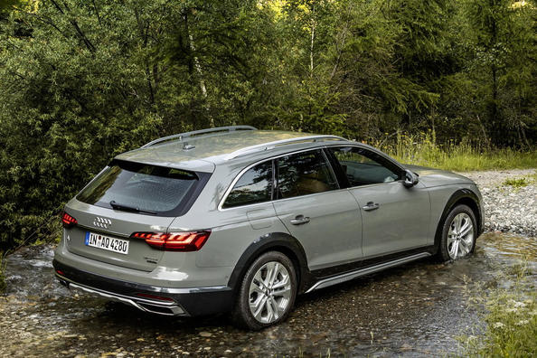 Opdateret Audi A4 allroad quattro med øget frihøjde