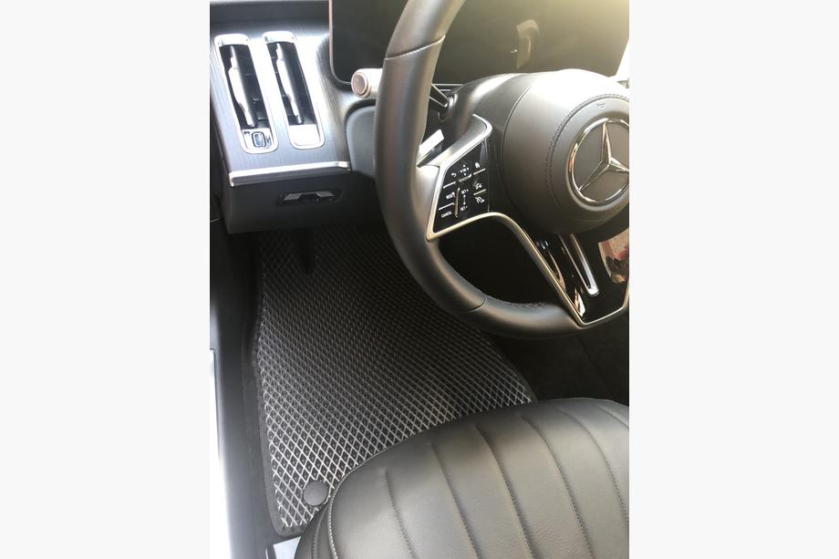 Mercedes S-class W223 2020– EVA gulvmåtter (sorte) Foto 2