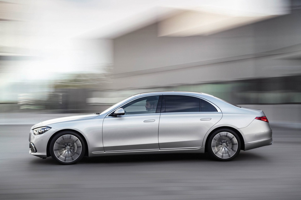 Ny generation af den premium Mercedes-Benz S-Class sedan