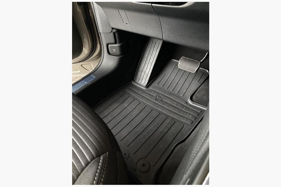 Ford Kuga/Escape 2019– Gummimåtter (4 stk., Stingray Premium) Image