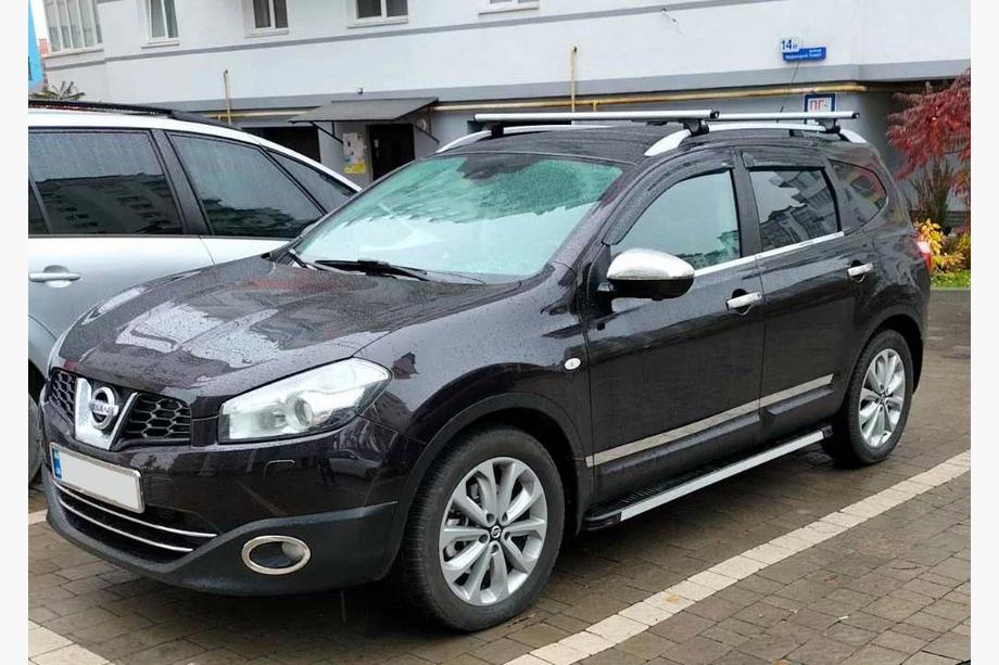 Nissan Qashqai 2007–2010 Carmos dørlist (4 stk., rustfrit stål) Carmos, standardbase Foto 4