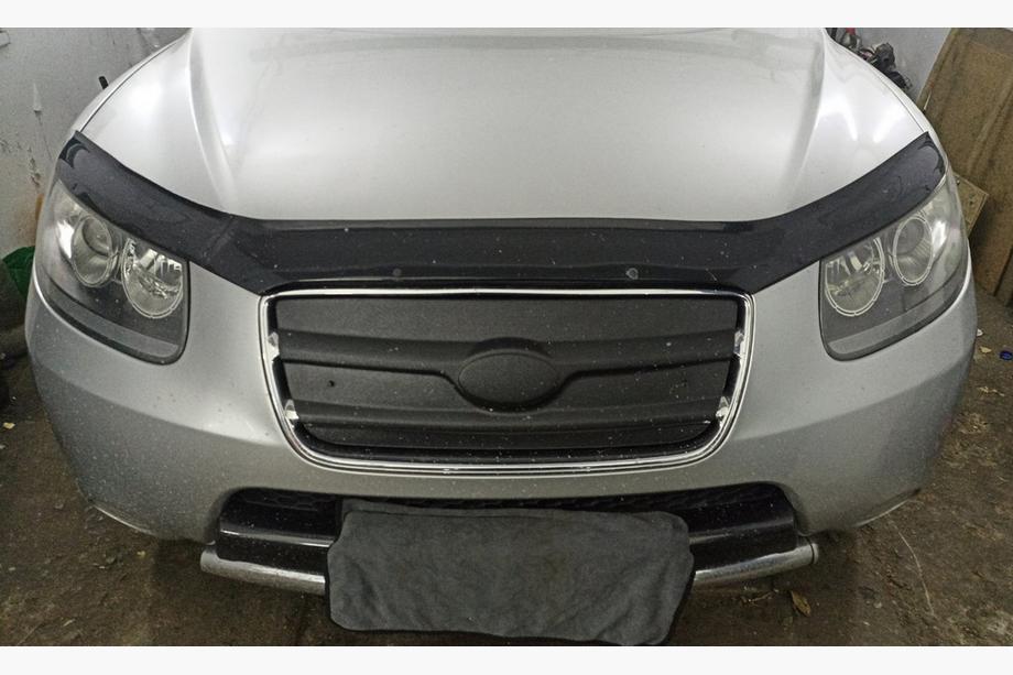 Hyundai Santa Fe 2 2006–2012 Vintergrill 2005-2010 (øverste) Blank Image