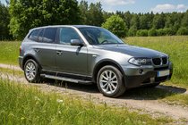 BMW X3 E83 2003–2010 RedLine sidetrin (2 stk., aluminium) foto 1
