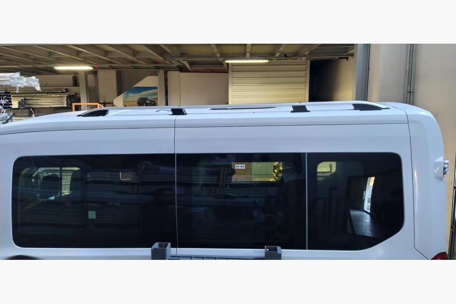 Ford Transit 2014– Tagrælinger Skyport (2 stk., grå) Image