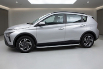 Hyundai Bayon 2021– Sidetrin Tayga Grey (2 stk., aluminium) foto 2