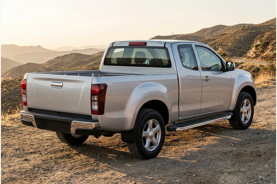 Isuzu D-Max 2011–2019 BlackLine sidetrin (2 stk., aluminium) Image