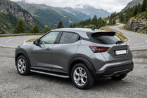 Nissan Juke 2020– Sidetrin Tayga Grey (2 stk., aluminium) foto 1