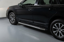 Subaru Outback 2014–2019 BlackLine sidetrin (2 stk., aluminium) foto 1