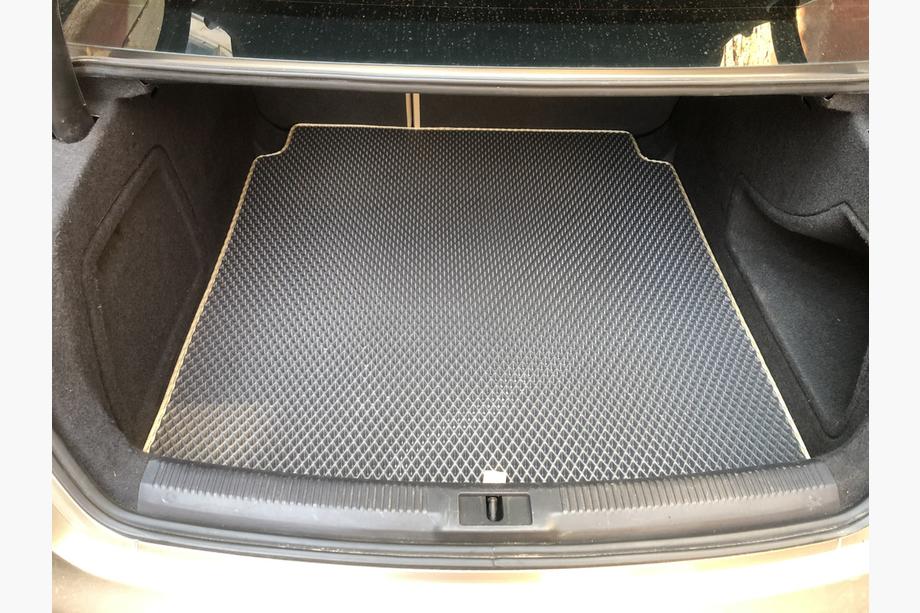Audi A4 B8 2007–2015 Bagagerumsmåtte til Sedan (EVA, sort) Image