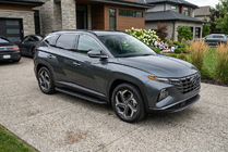 Hyundai Tucson NX4 2021– Sidetrin Tayga Black (2 stk., aluminium) foto 1