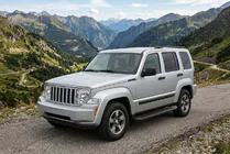 Jeep Cherokee/Liberty 2007–2013 Allmond Black sidetrin (2 stk., aluminium) foto 1