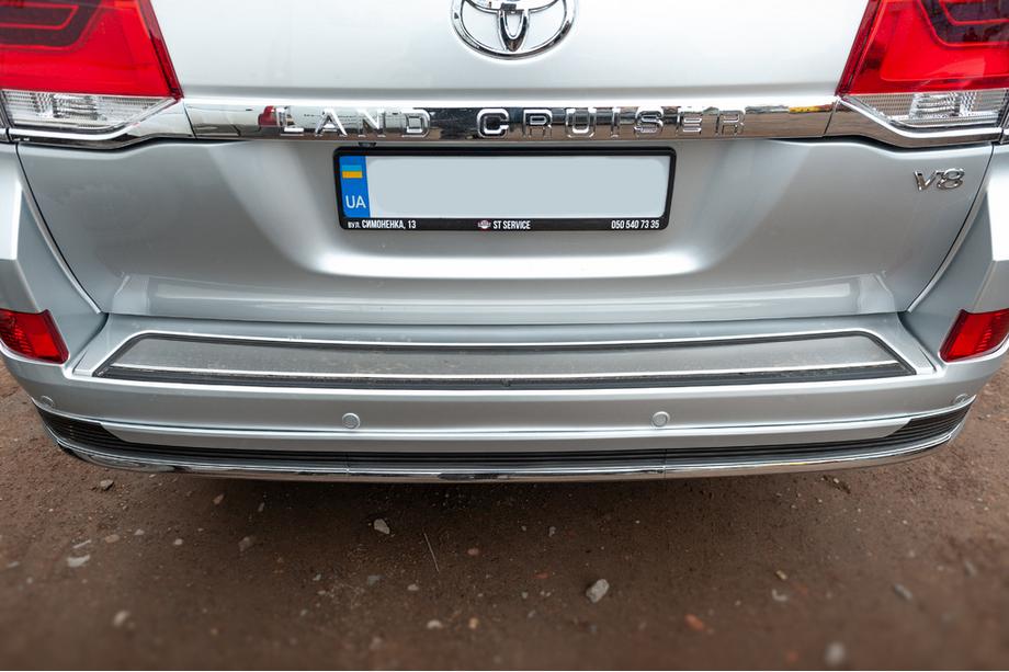 Toyota Land Cruiser 200 2007–2021 Indsats til bagkofanger 2016+ (ABS + rustfrit stål) Foto 4