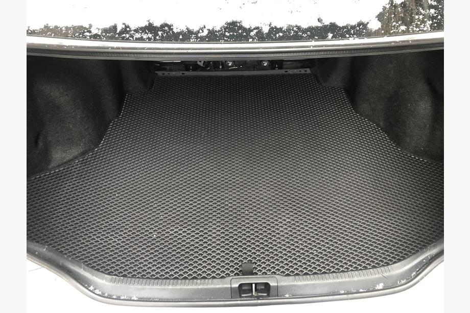 Toyota Camry 2011–2017 Bagagerumsmåtte (EVA, sort) Image