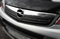 Opel Vivaro 2001–2015 Vinterafdækning til kølergrill 2007-2015 (V2, øvre) Mat foto 1
