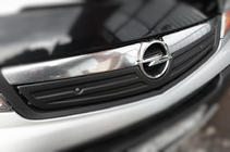 Opel Vivaro 2001–2015 Vinterafdækning til kølergrill 2007-2015 (V2, øvre) Mat foto 2