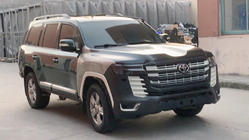 Toyota Land Cruiser 200 2007–2021 Restyling-kit til LC 300 High-Line (V1) foto 2