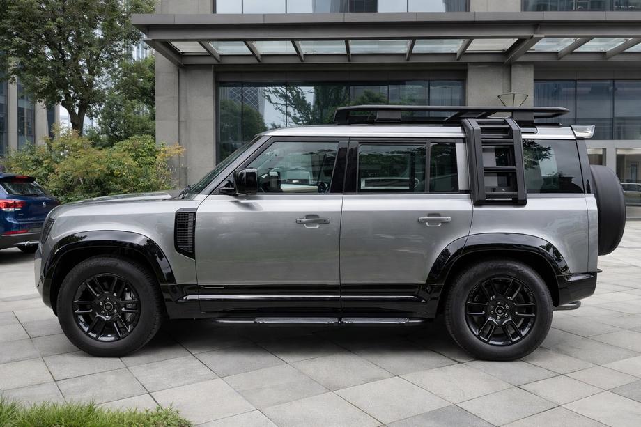 Land Rover Defender 2019– Skærmforøgere (Bushwacker, 6 stk., blank sort) Image