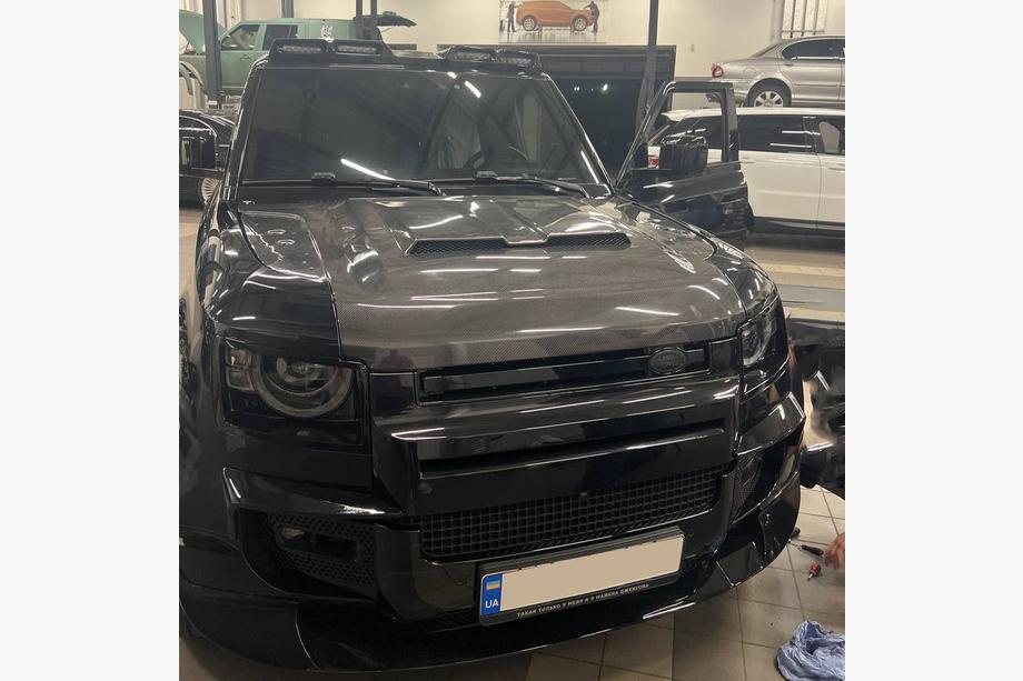 Land Rover Defender 2019– Carbon motorhjelm (ægte carbon) Image