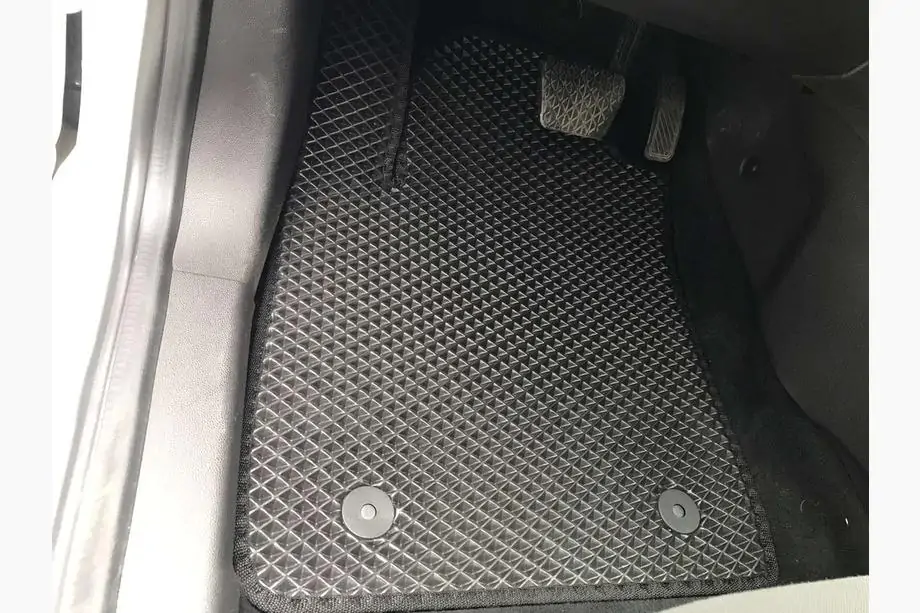 Ford Fiesta 2008–2017 EVA gulvmåtter (sorte) Image