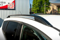Ford Kuga/Escape 2013–2019 Tagrælinger Skyport (sorte) foto 2