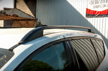 Ford Kuga/Escape 2013–2019 Tagrælinger Skyport (sorte) foto 3