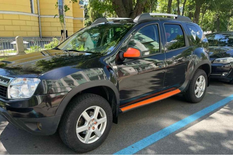 Dacia Duster 2008–2018 Hjulbuekantslister (4 stk., sorte ABS) Foto 3