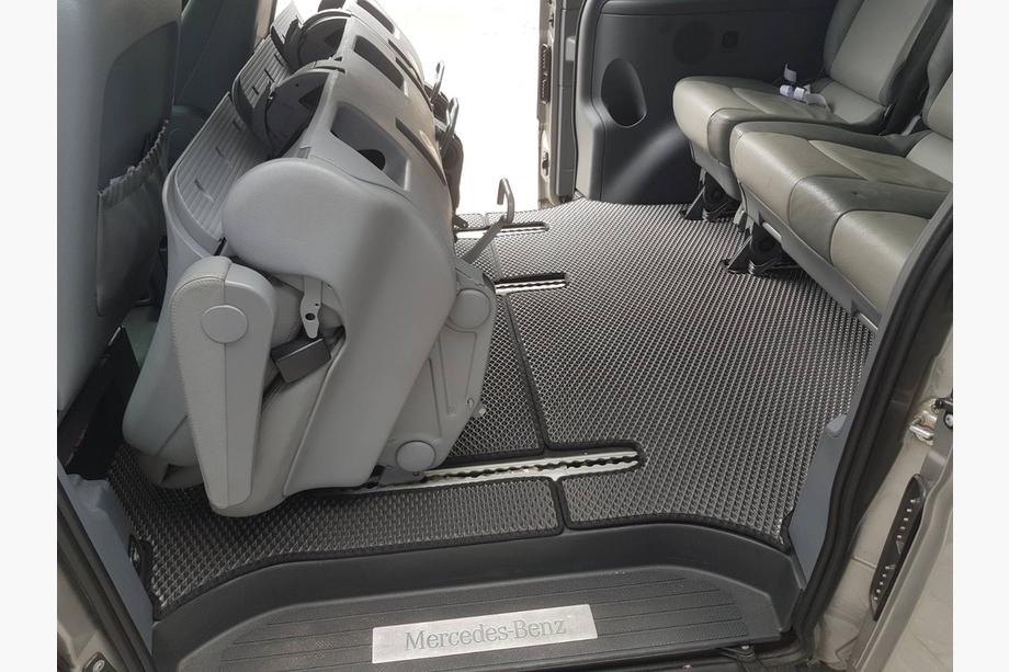 Mercedes Vito W639 2004–2014 EVA V2 bilmåtter (Kun afhentning, komplet sæt til hele kabinen, sorte) Foto 9