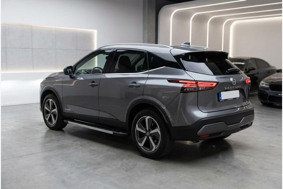 Nissan Qashqai 2021– RedLine sidetrin (2 stk., aluminium) Image
