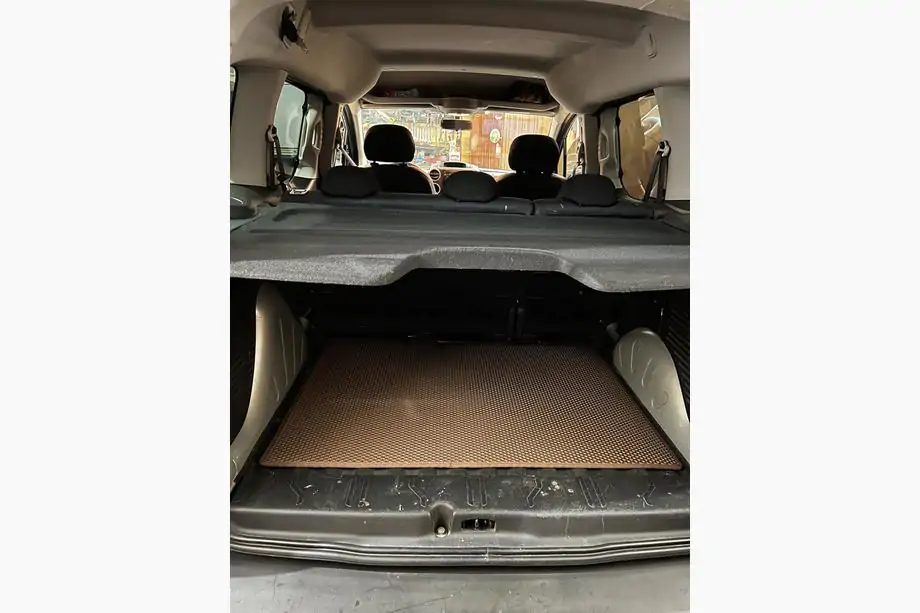 Peugeot Partner Tepee 2008–2018 Bagagerumsmåtte (EVA, murstensfarvet) Image