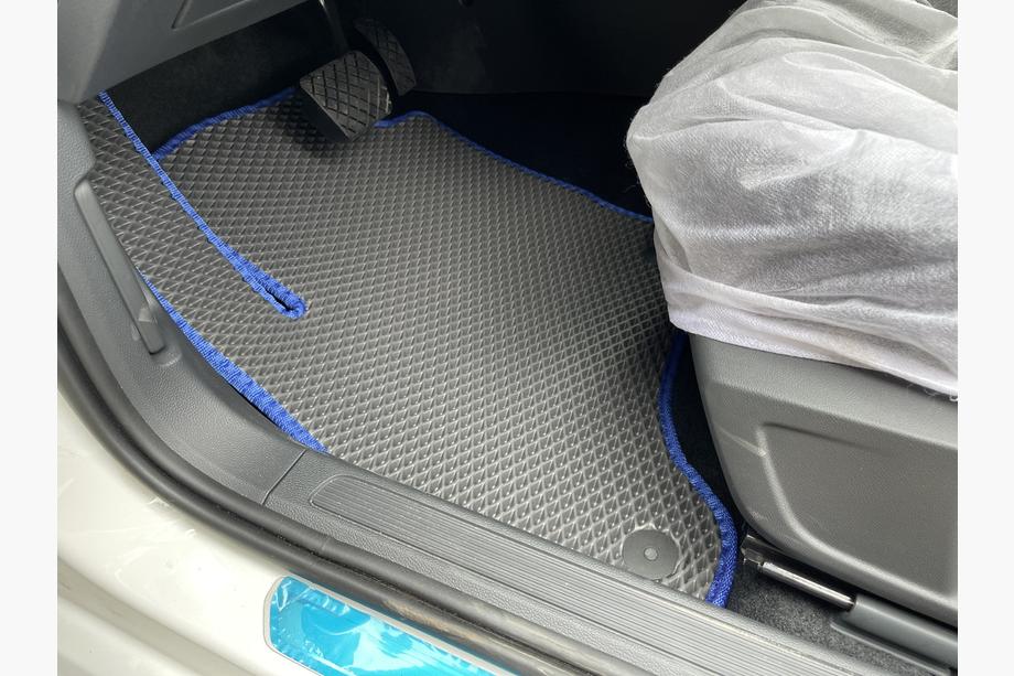 Volkswagen Lavida/e-Lavida 2019– EVA gulvmåtter (sorte) Image