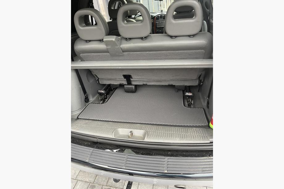 Chrysler Voyager 2001–2007 Bagagerumsmåtte (EVA, sort) Image