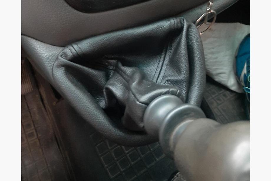 Mercedes Vito W639 2004–2014 Gearskiftemanchet med OEM-ramme (kunstlæder) Image