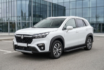 Suzuki SX4 S-Cross 2021– Allmond Black sidetrin (2 stk., aluminium) foto 1