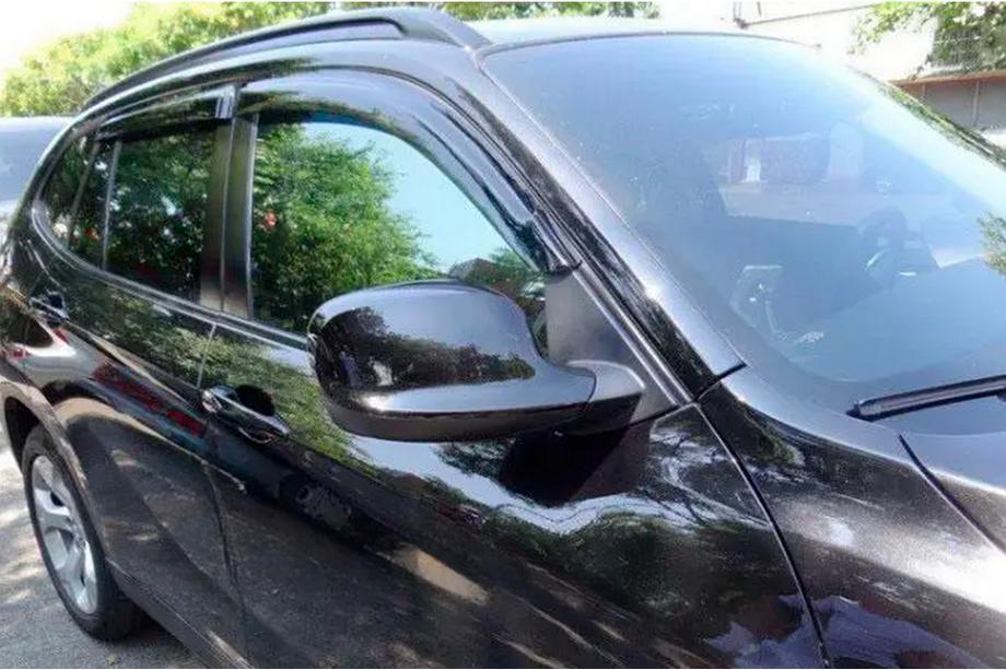 BMW X1 E84 2009–2015 Vindafvisere til sideruder (4 stk., HIC) Image