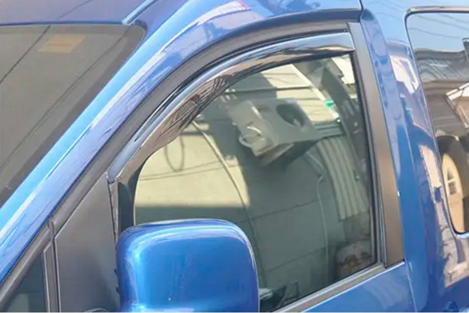 Peugeot Bipper 2008–2017 Vindafvisere, indstik (2 stk., HIC) Image