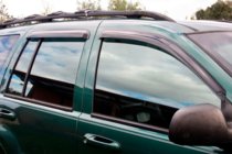 Jeep Grand Cherokee WJ 1999–2004 Vindafvisere til sideruder (4 stk., HIC) foto 3