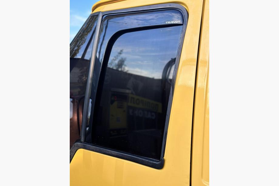 Ford Transit 2000–2014 Vindafvisere G-type (2 stk., Sunplex Sport) Image